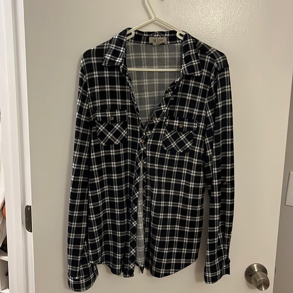 Passport Tops - Passport Women’s Black/White Plaid Flannel - Large